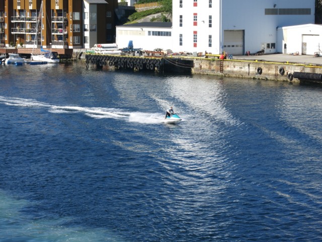 Hurtigruten_2015-06-27_17-17